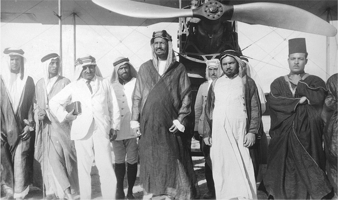 Иллюстрация к книге — Арабы. История. XVI–XXI вв. [i_008.jpg]