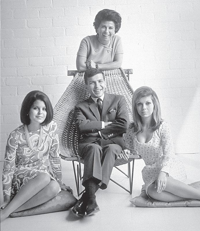 Иллюстрация к книге — Фрэнк Синатра. «Я делал все по-своему» [_30.jpg]