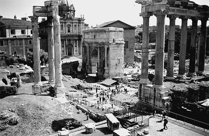 Иллюстрация к книге — Италия. Страна моря и солнца  [i_029.jpg]