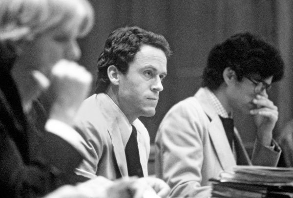 Иллюстрация к книге — 25 историй серийных убийц [i_027.jpg]