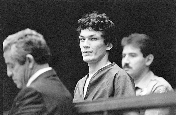 Иллюстрация к книге — 25 историй серийных убийц [i_061.jpg]