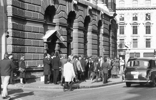 Иллюстрация к книге — 25 историй серийных убийц [i_090.jpg]