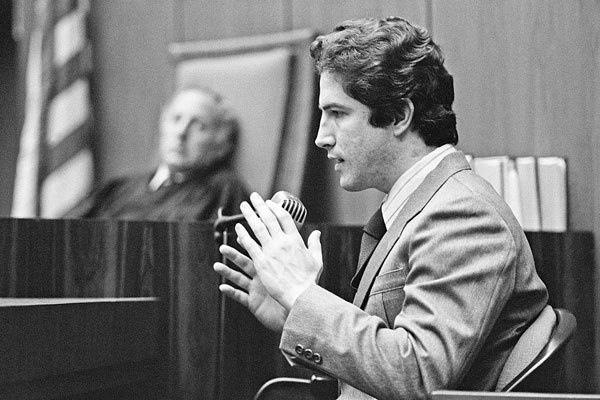 Иллюстрация к книге — 25 историй серийных убийц [i_115.jpg]