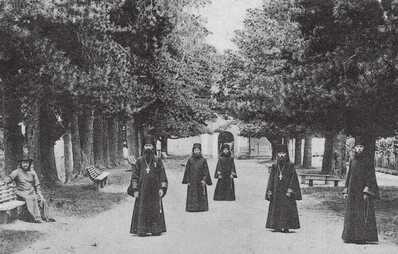 Иллюстрация к книге — Поэзия садов [i_012.jpg]