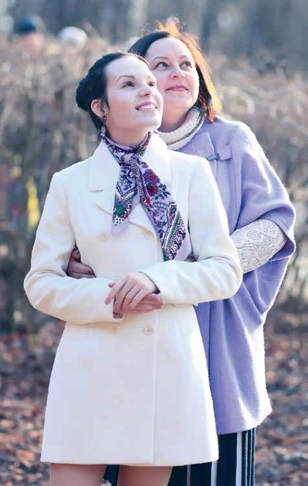 Иллюстрация к книге — Счастлива без рук. Реальная история любви и зверства [i_004.jpg]