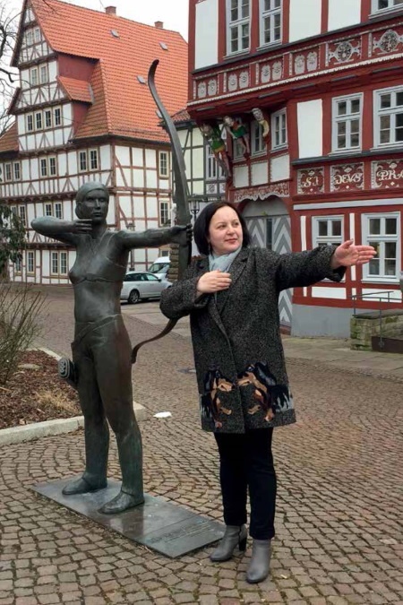 Иллюстрация к книге — Счастлива без рук. Реальная история любви и зверства [i_015.jpg]