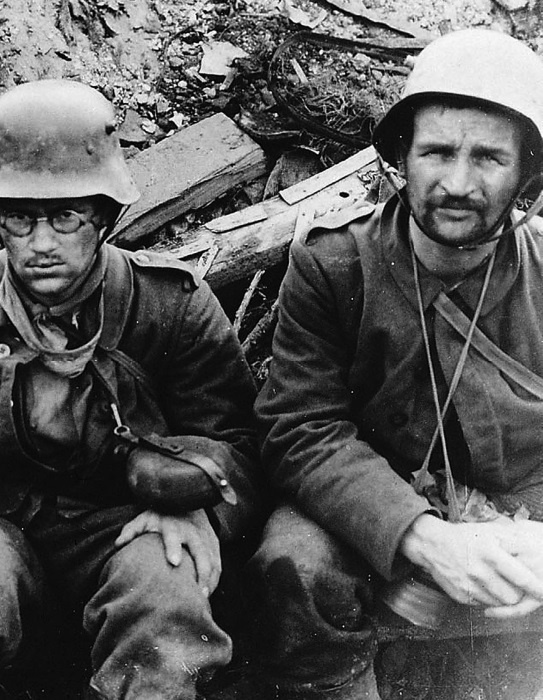 Иллюстрация к книге — Горечь войны [i_098.jpg]