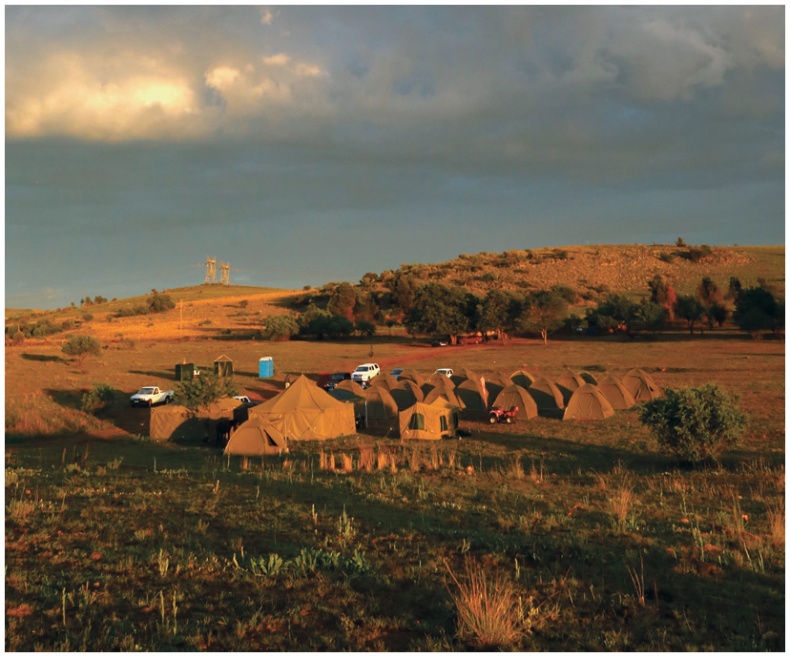 Иллюстрация к книге — Почти человек [i_035.jpg]