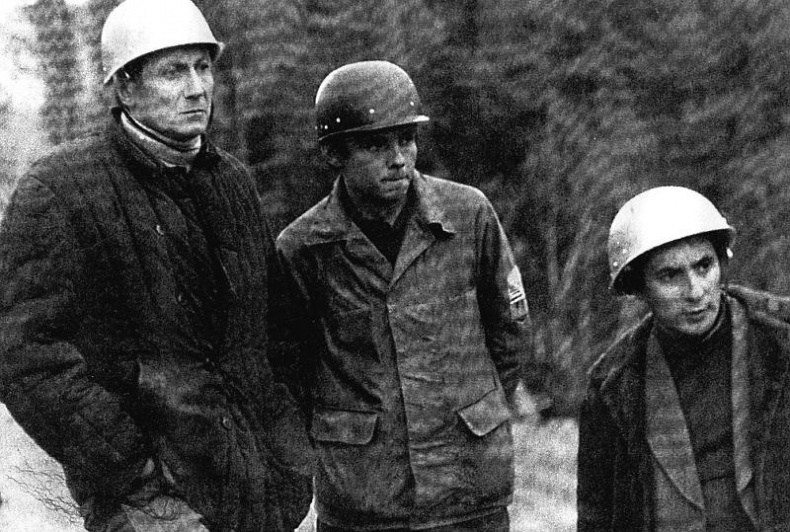 Иллюстрация к книге — Диалоги с Евгением Евтушенко [i_023.jpg]