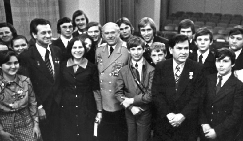 Иллюстрация к книге — КГБ и власть. Пятое управление: политическая контрразведка [i_013.jpg]