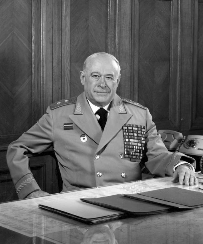 Иллюстрация к книге — КГБ и власть. Пятое управление: политическая контрразведка [i_022.jpg]