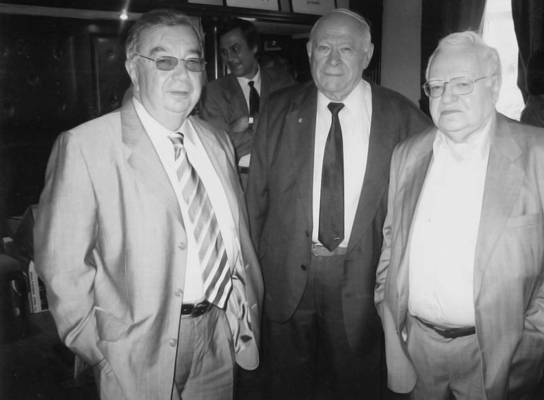 Иллюстрация к книге — КГБ и власть. Пятое управление: политическая контрразведка [i_035.jpg]