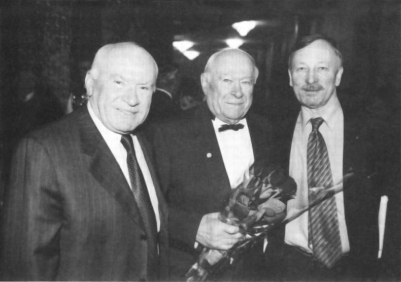 Иллюстрация к книге — КГБ и власть. Пятое управление: политическая контрразведка [i_043.jpg]