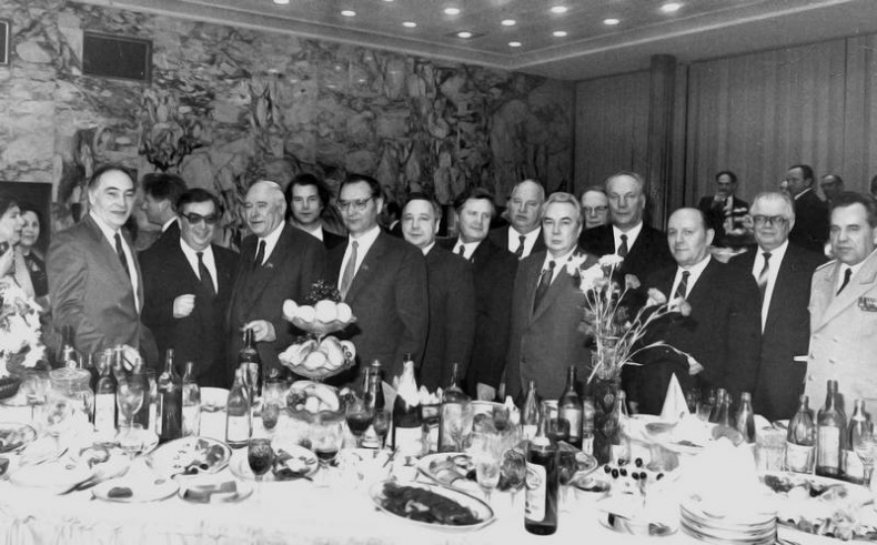 Иллюстрация к книге — КГБ и власть. Пятое управление: политическая контрразведка [i_045.jpg]