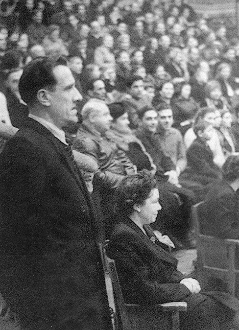 Иллюстрация к книге — Игра в жизнь [i_003.jpg]