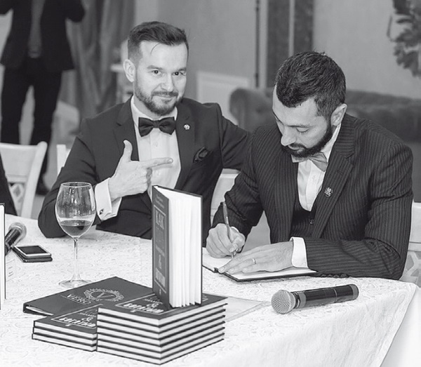 Иллюстрация к книге — Как стать человеком-брендом и зарабатывать на этом 1 000 000 рублей в месяц  [i_020.jpg]