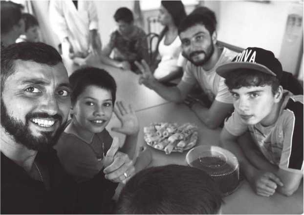 Иллюстрация к книге — Как стать человеком-брендом и зарабатывать на этом 1 000 000 рублей в месяц  [i_079.jpg]