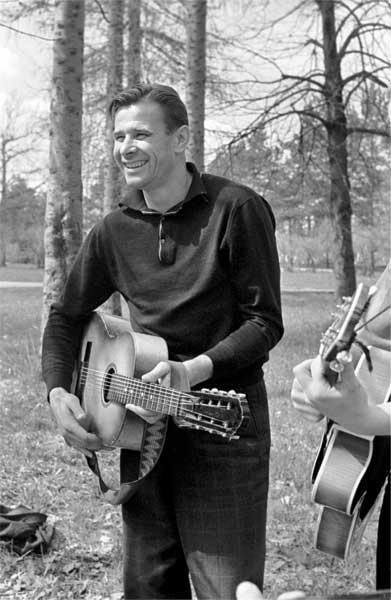 Иллюстрация к книге — Лев Яшин. Вратарь моей мечты [i_010.jpg]