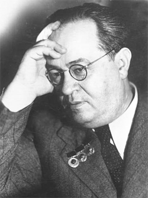 Иллюстрация к книге — Майя Плисецкая. Богиня русского балета [i_016.jpg]