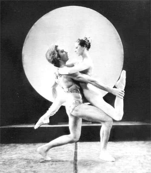 Иллюстрация к книге — Майя Плисецкая. Богиня русского балета [i_019.jpg]