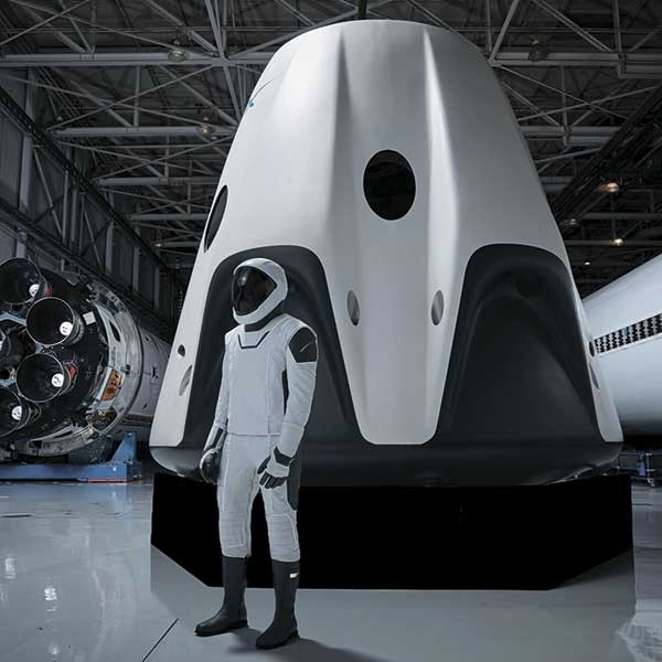 Иллюстрация к книге — Космические бароны [i_019.jpg]