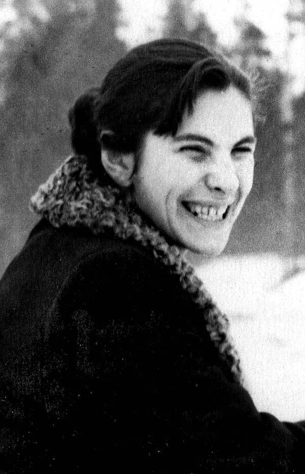 Иллюстрация к книге — Я медленно открыла эту дверь [i_025.jpg]