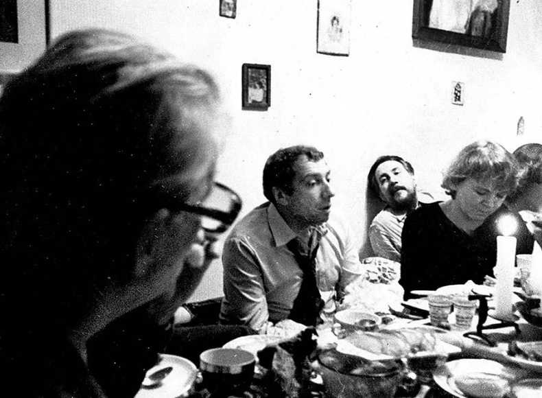 Иллюстрация к книге — Я медленно открыла эту дверь [i_037.jpg]