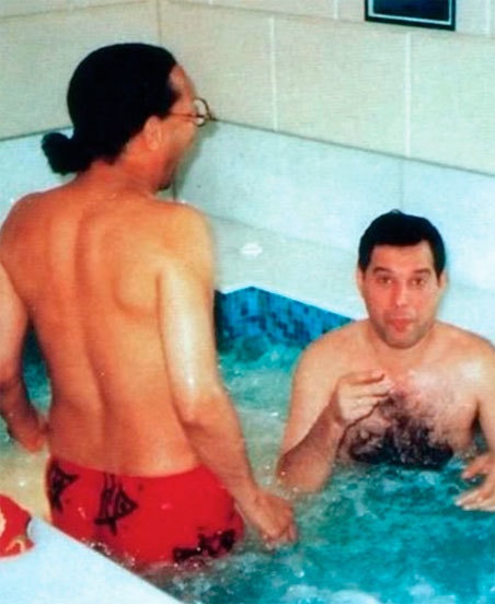 Иллюстрация к книге — Меркьюри и я. Богемская рапсодия, любовь и котики [i_019.jpg]