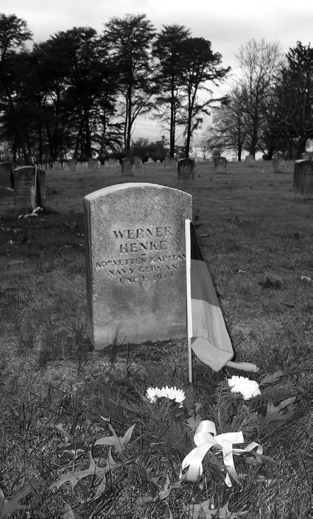 Иллюстрация к книге — Подводные асы Третьего Рейха  [i_074.jpg]