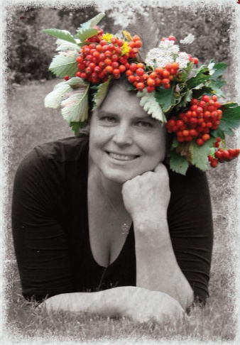 Иллюстрация к книге — И здрасте вам через окно! [i_001.jpg]