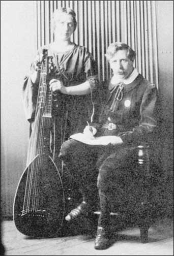 Иллюстрация к книге — Зондеркоманда Х. Колдовской проект Гиммлера [i_019.jpg]