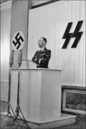 Иллюстрация к книге — Зондеркоманда Х. Колдовской проект Гиммлера [i_031.jpg]