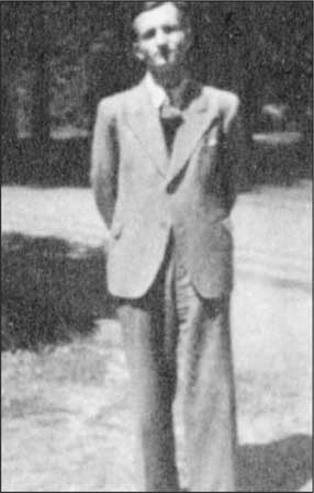 Иллюстрация к книге — Зондеркоманда Х. Колдовской проект Гиммлера [i_049.jpg]