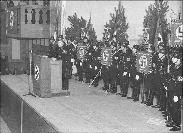 Иллюстрация к книге — Зондеркоманда Х. Колдовской проект Гиммлера [i_064.jpg]