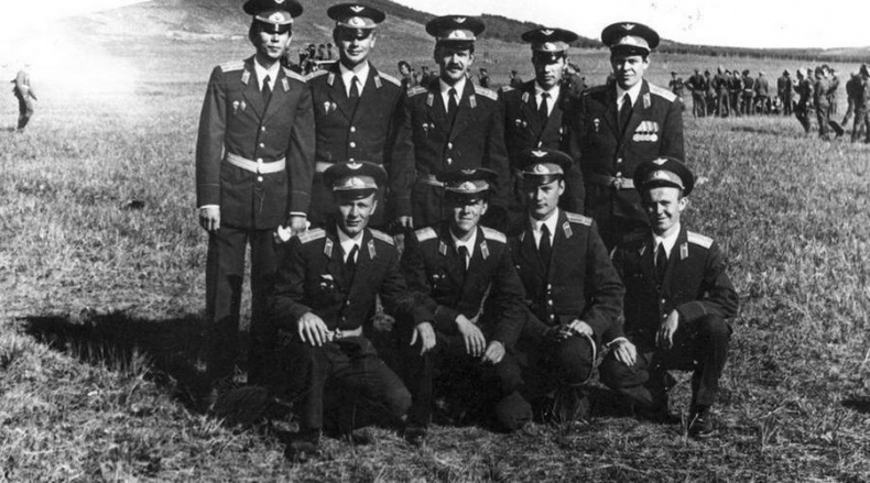 Иллюстрация к книге — Обыкновенный спецназ. Из жизни 24-й бригады спецназа ГРУ [i_007.jpg]