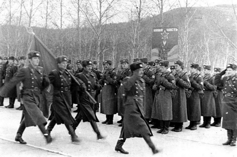 Иллюстрация к книге — Обыкновенный спецназ. Из жизни 24-й бригады спецназа ГРУ [i_013.jpg]