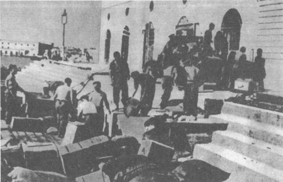 Иллюстрация к книге — Подводная война Гитлера. 1939-1942. Охотники. Часть II [i_013.jpg]