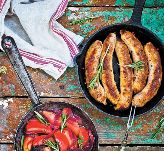 Иллюстрация к книге — Деревенская кухня. Простые и вкусные блюда в сковороде и горшочке [i_015.jpg]