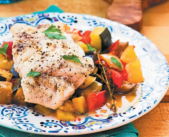 Иллюстрация к книге — Деревенская кухня. Простые и вкусные блюда в сковороде и горшочке [i_038.jpg]