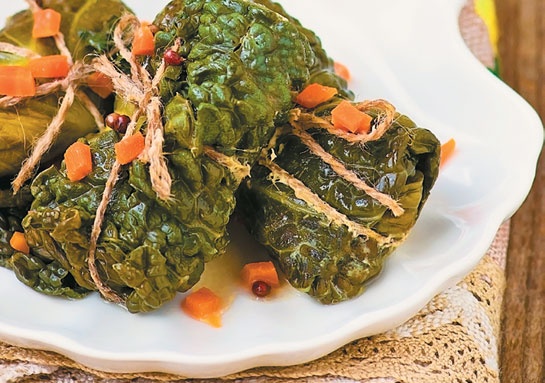 Иллюстрация к книге — Деревенская кухня. Простые и вкусные блюда в сковороде и горшочке [i_054.jpg]