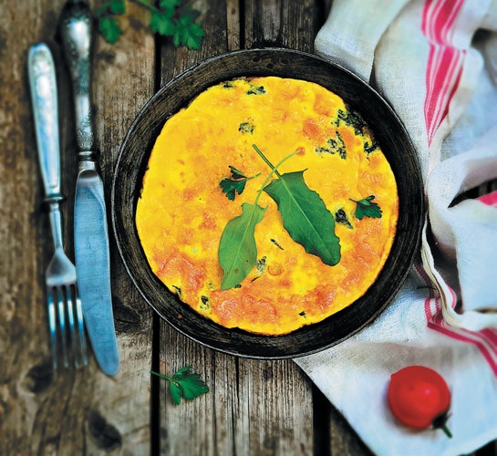 Иллюстрация к книге — Деревенская кухня. Простые и вкусные блюда в сковороде и горшочке [i_066.jpg]