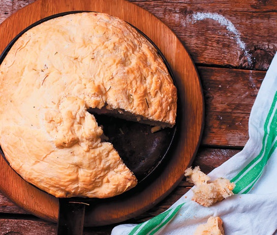 Иллюстрация к книге — Деревенская кухня. Простые и вкусные блюда в сковороде и горшочке [i_068.jpg]