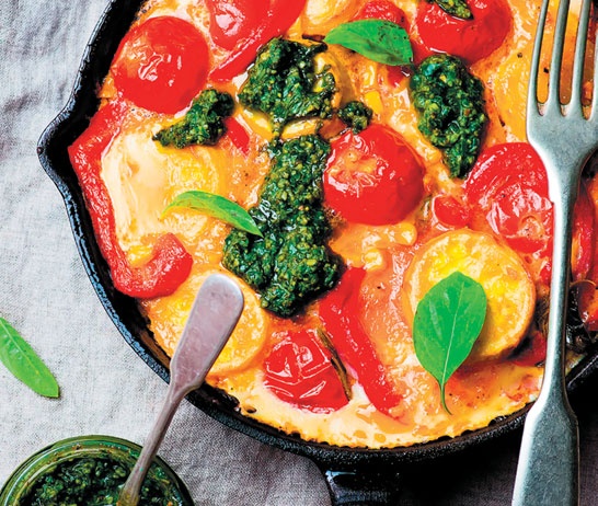 Иллюстрация к книге — Деревенская кухня. Простые и вкусные блюда в сковороде и горшочке [i_072.jpg]