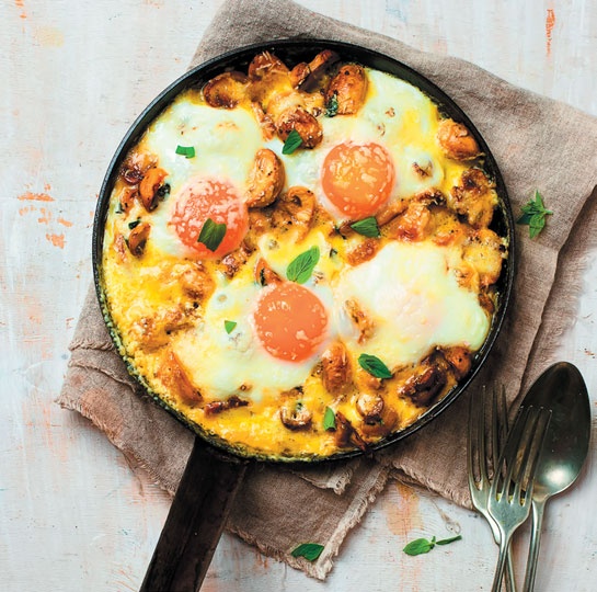 Иллюстрация к книге — Деревенская кухня. Простые и вкусные блюда в сковороде и горшочке [i_074.jpg]