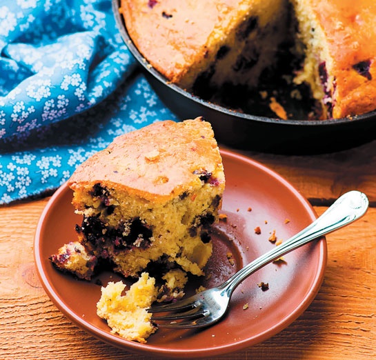 Иллюстрация к книге — Деревенская кухня. Простые и вкусные блюда в сковороде и горшочке [i_080.jpg]