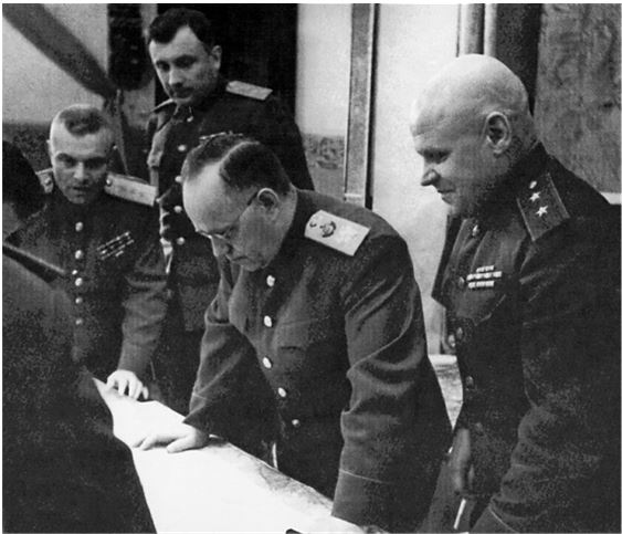 Иллюстрация к книге — Берлин 45-го. Сражение в логове зверя  [i_005.jpg]