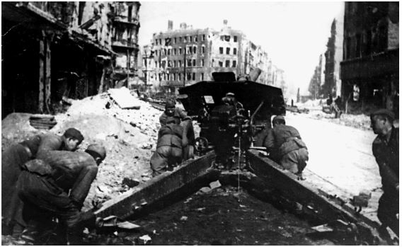 Иллюстрация к книге — Берлин 45-го. Сражение в логове зверя  [i_061.jpg]