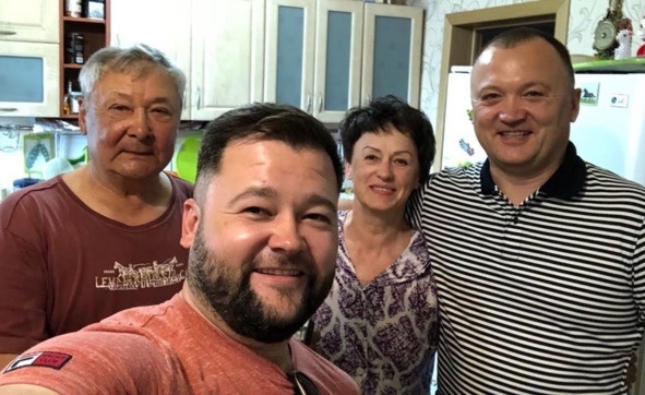 Иллюстрация к книге — Поколение надежды [image81_5bf0274769a1890600d537f2_jpg.jpg]