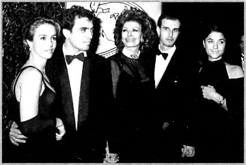 Иллюстрация к книге — Софи Лорен [nonjpegpng_image42.jpg]