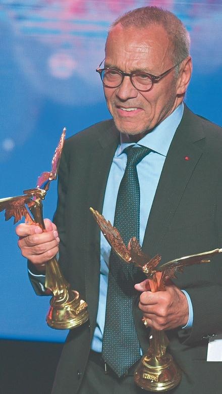 Иллюстрация к книге — Человек раздетый [i_004.jpg]